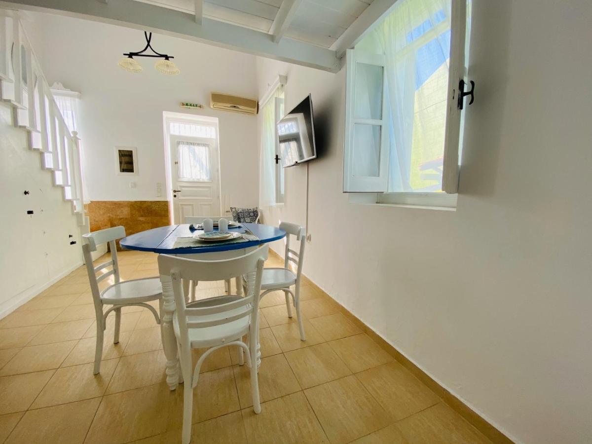 Pontamos Villas Chalki Town ภายนอก รูปภาพ